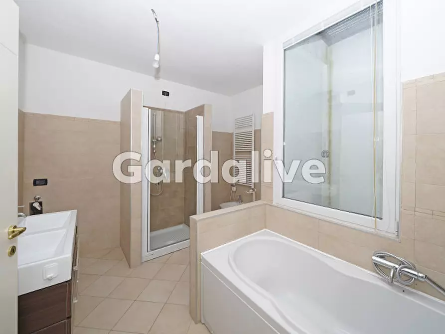 Immagine 10 di Appartamento in vendita  in Via Folino Cabiana a Toscolano-Maderno