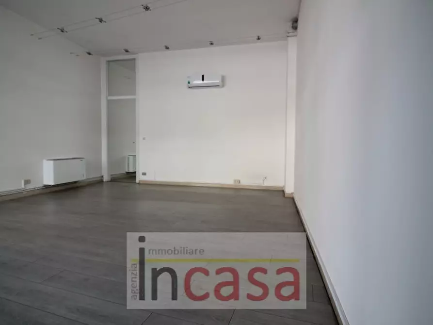 Immagine 13 di Negozio in affitto  in via Nazario Sauro a San Donà Di Piave