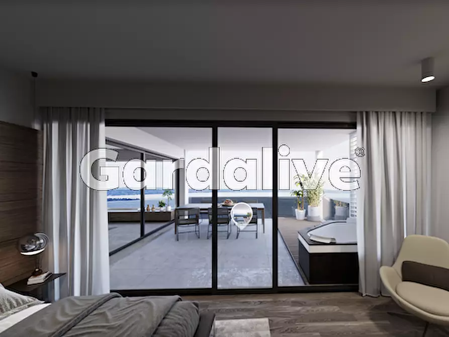 Immagine 10 di Villa in vendita  in Via Vigole a Toscolano-Maderno