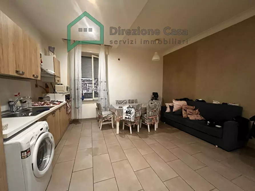 Immagine 1 di Appartamento in vendita  in Calata Capodichino a Napoli