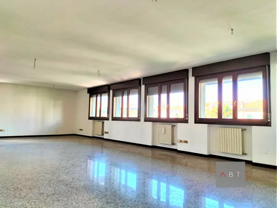 Immagine 1 di Ufficio in affitto  a Cadoneghe