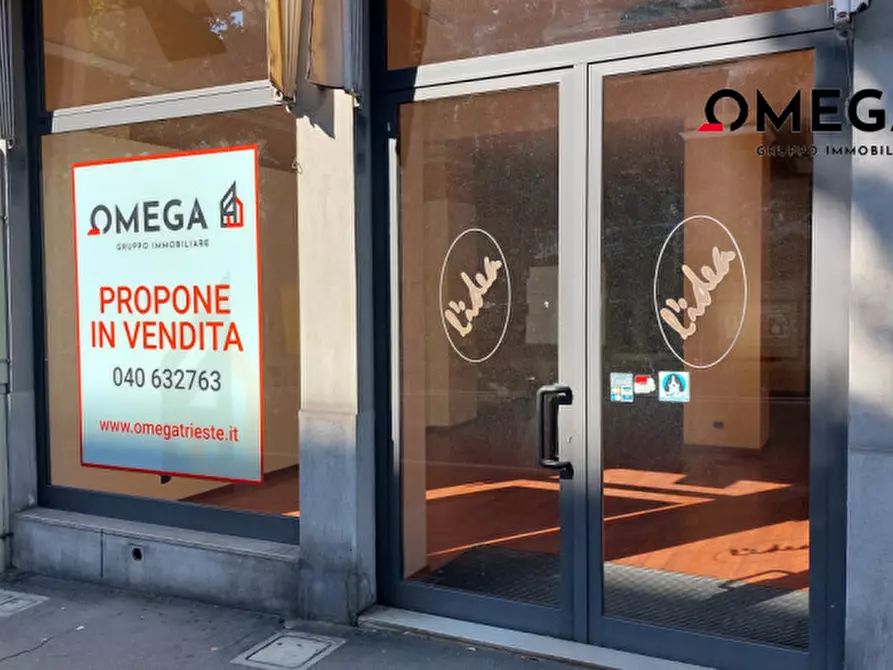 Immagine 1 di Negozio in vendita  in Viale d'Annunzio, 6 a Trieste
