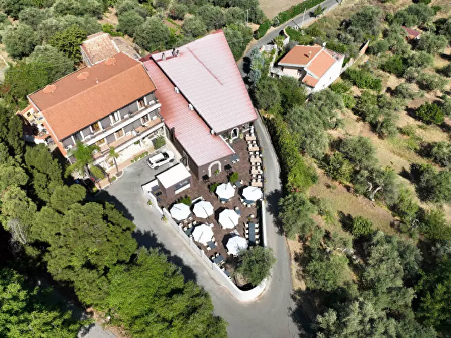 Immagine 3 di Hotel in vendita  in via fausto coppi a Pace Del Mela