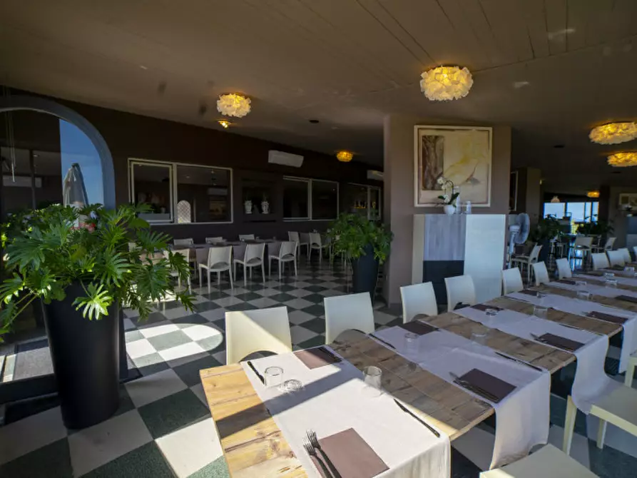 Immagine 11 di Hotel in vendita  in via fausto coppi a Pace Del Mela