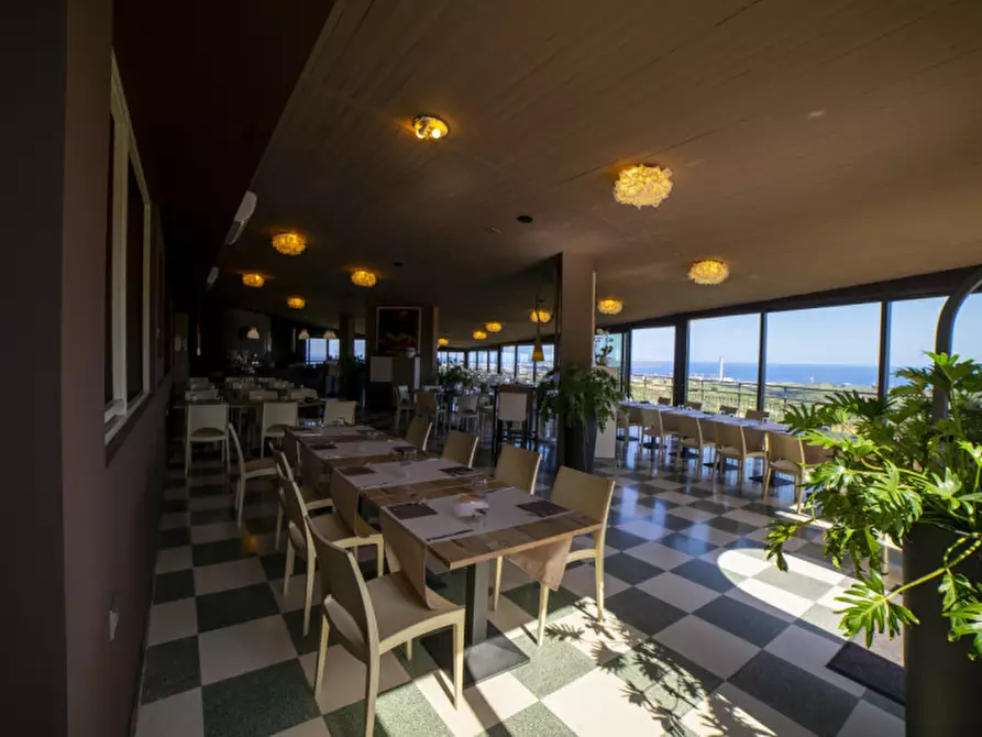 Immagine 16 di Hotel in vendita  in via fausto coppi a Pace Del Mela