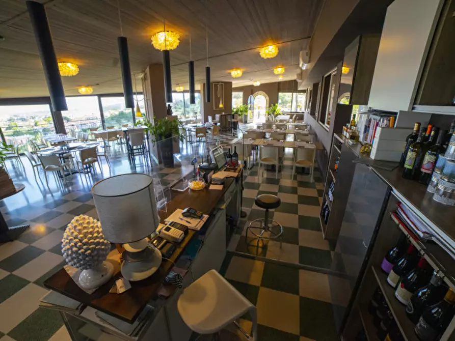 Immagine 25 di Hotel in vendita  in via fausto coppi a Pace Del Mela