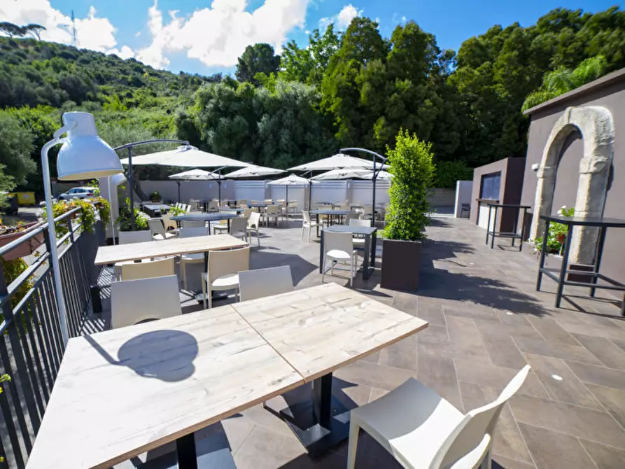 Immagine 41 di Hotel in vendita  in via fausto coppi a Pace Del Mela