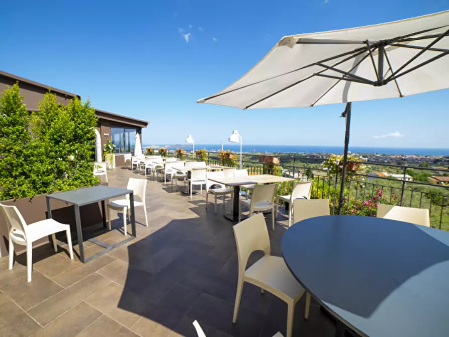 Immagine 43 di Hotel in vendita  in via fausto coppi a Pace Del Mela