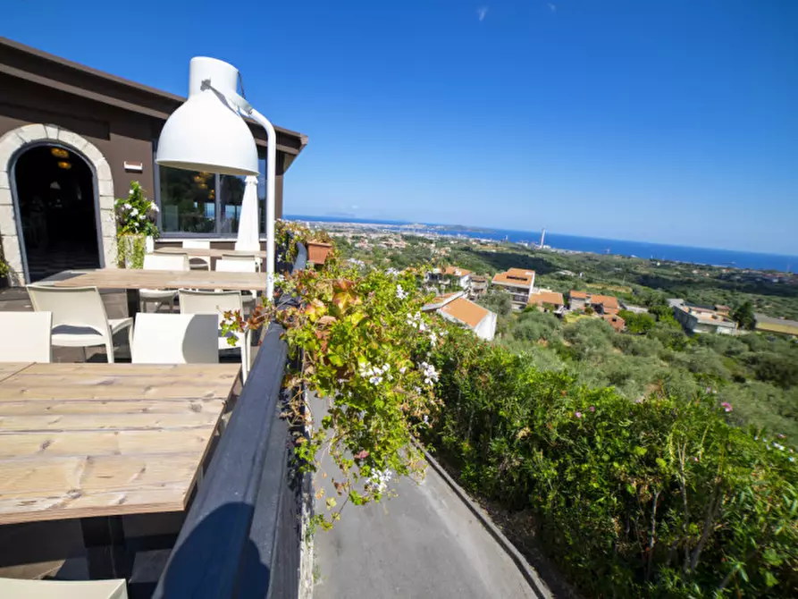 Immagine 45 di Hotel in vendita  in via fausto coppi a Pace Del Mela