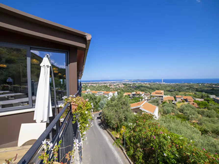 Immagine 46 di Hotel in vendita  in via fausto coppi a Pace Del Mela