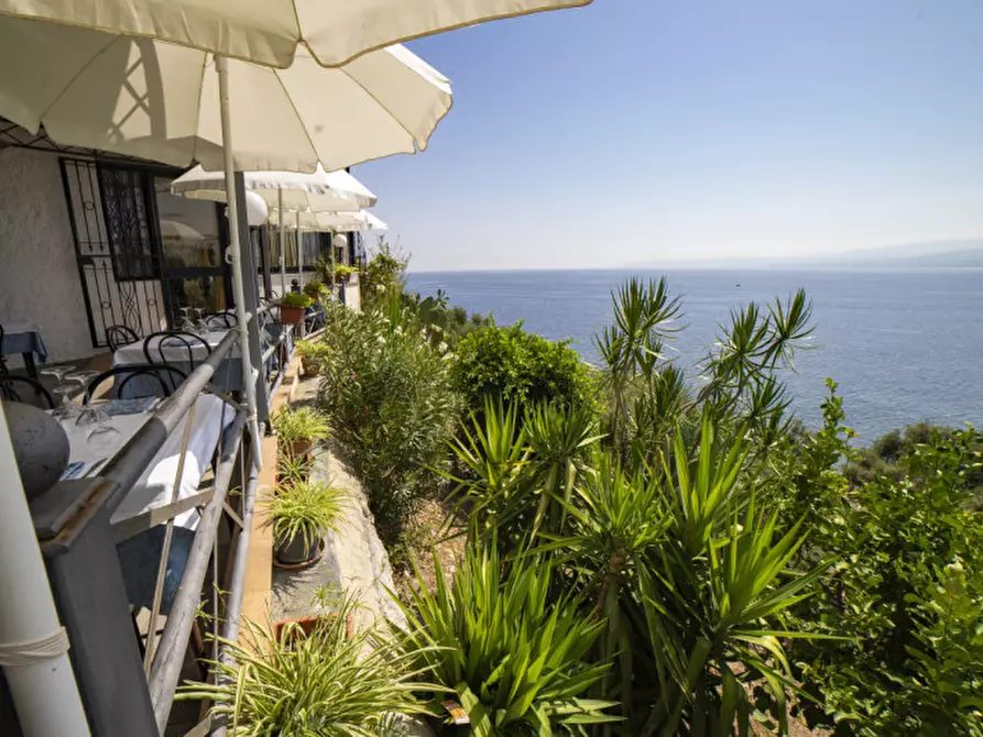 Immagine 13 di Attività commerciale in vendita  in VIA PANORAMICA a Milazzo