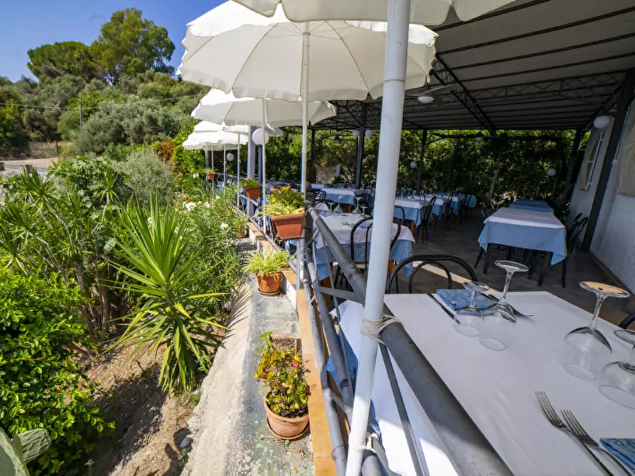 Immagine 15 di Attività commerciale in vendita  in VIA PANORAMICA a Milazzo