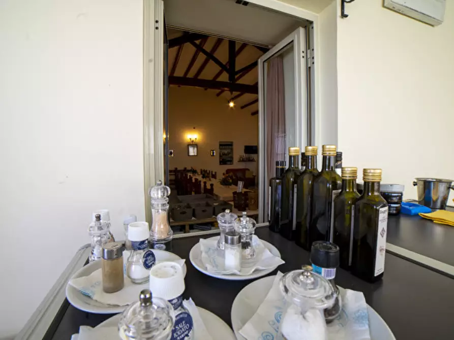 Immagine 23 di Attività commerciale in vendita  in VIA PANORAMICA a Milazzo