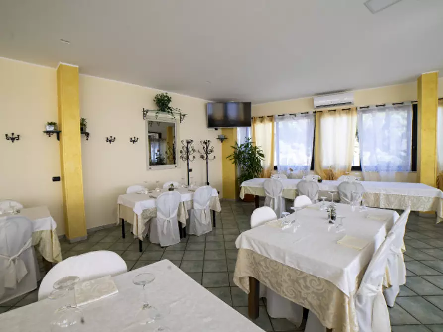 Immagine 29 di Attività commerciale in vendita  in VIA PANORAMICA a Milazzo