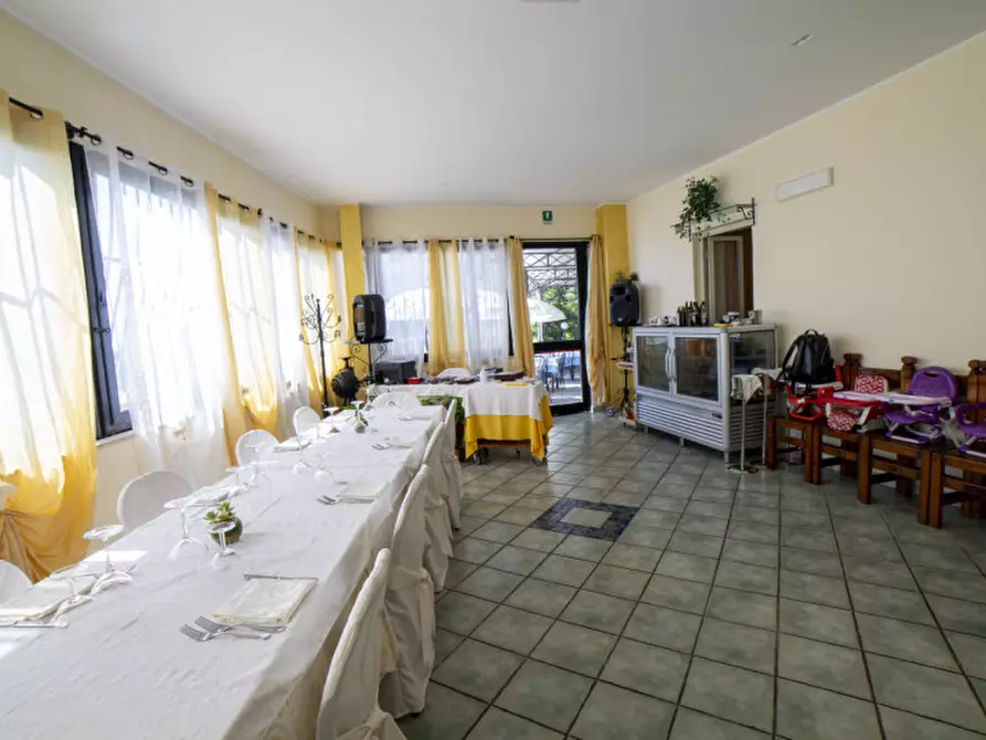 Immagine 30 di Attività commerciale in vendita  in VIA PANORAMICA a Milazzo