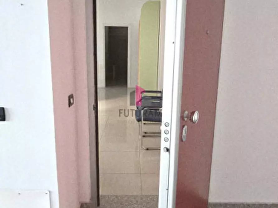 Immagine 5 di Ufficio in affitto  in via brescia a Torri Di Quartesolo