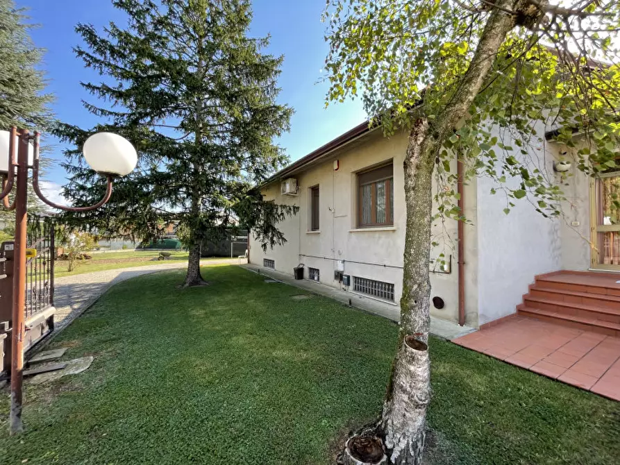 Immagine 31 di Villetta a schiera in vendita  a Gonzaga