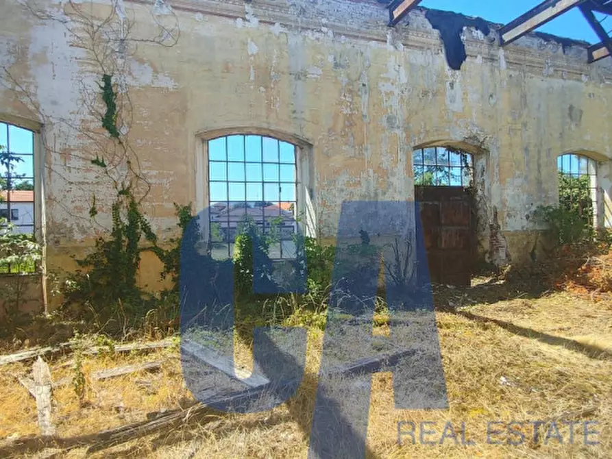 Immagine 2 di Magazzino in vendita  in VIA ROVERETO a Vigevano
