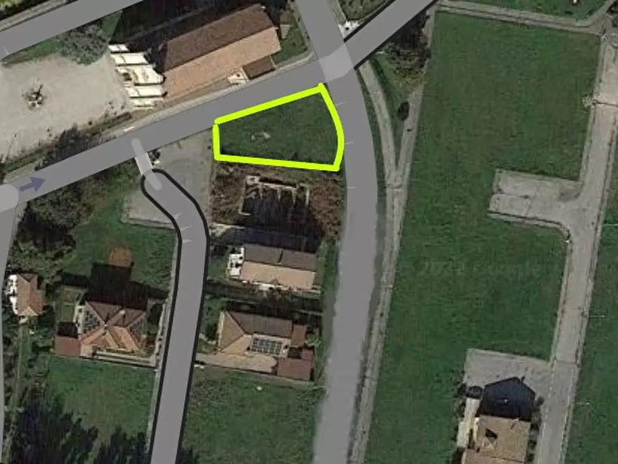 Immagine 2 di Terreno in vendita  in VIA DON ANTONIO SPILLER a Sant'urbano