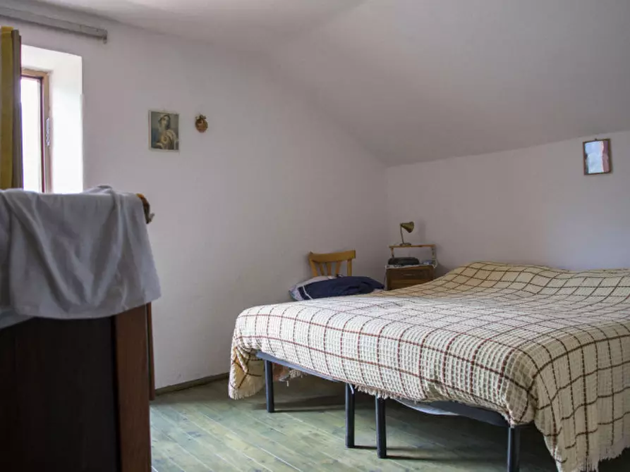 Immagine 6 di Appartamento in vendita  in Via Per Roncio a Mezzana