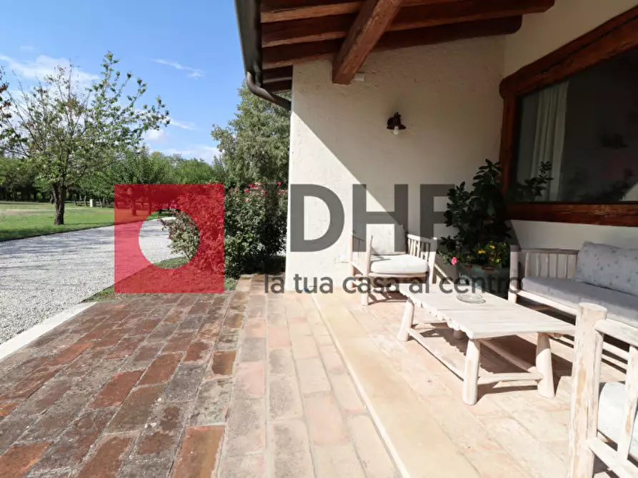 Immagine 4 di Palazzo in vendita  in Via sile a Spresiano