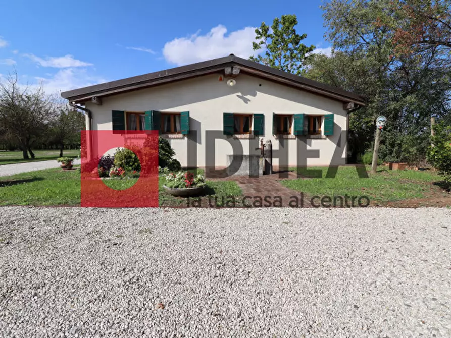 Immagine 5 di Palazzo in vendita  in Via sile a Spresiano