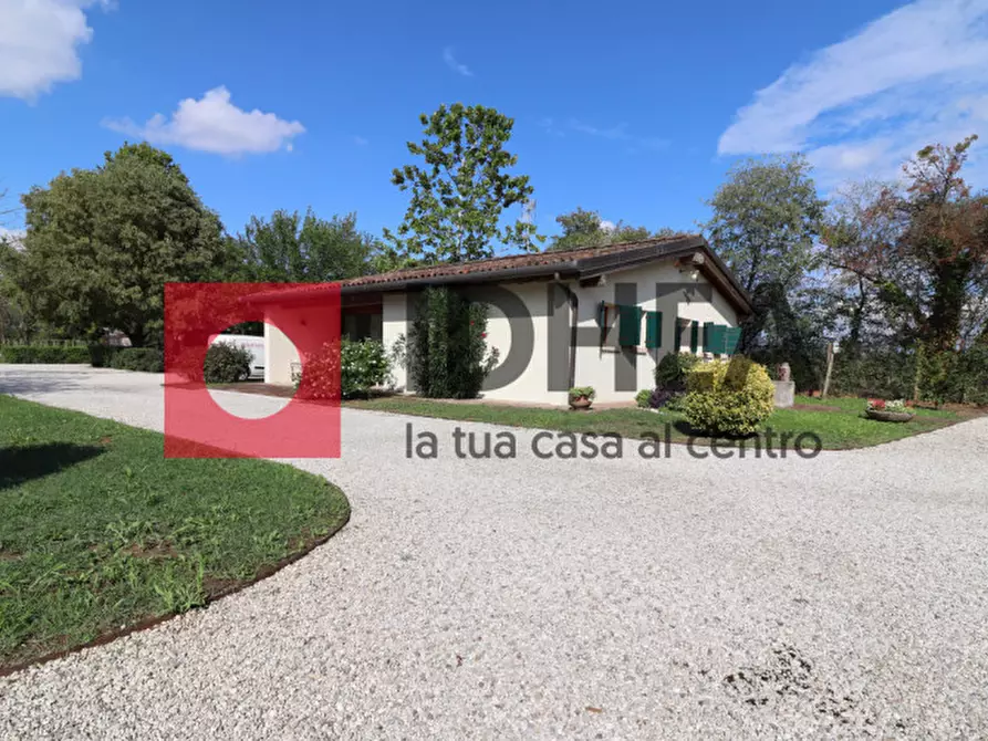 Immagine 6 di Palazzo in vendita  in Via sile a Spresiano