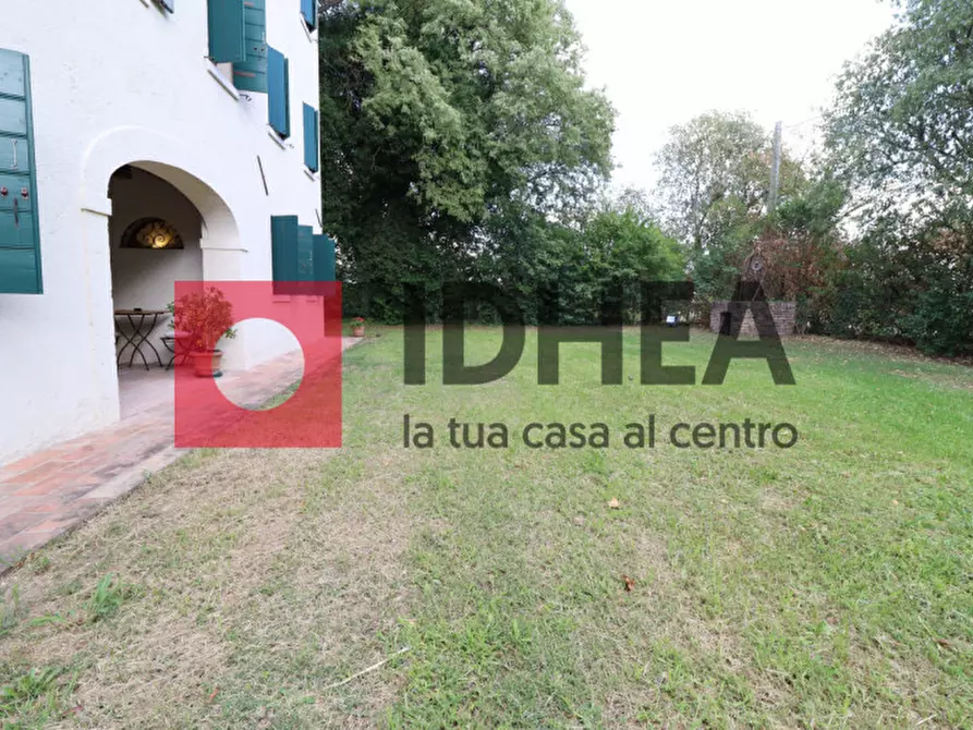 Immagine 15 di Palazzo in vendita  in Via sile a Spresiano