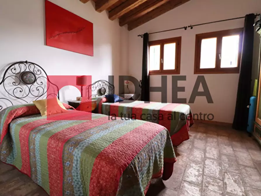 Immagine 17 di Palazzo in vendita  in Via sile a Spresiano