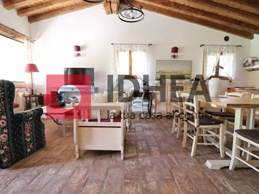 Immagine 25 di Palazzo in vendita  in Via sile a Spresiano