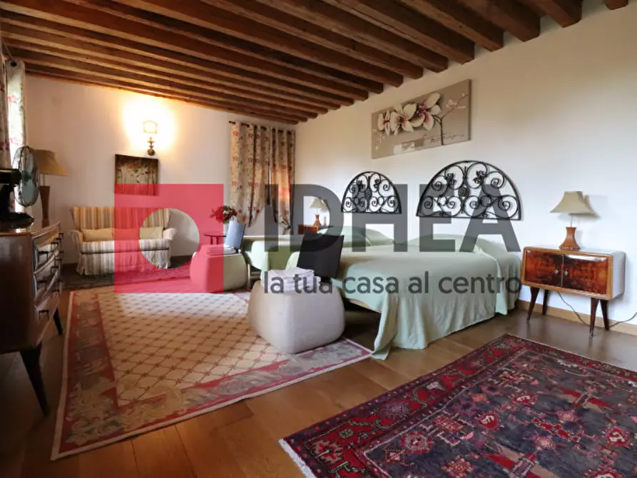 Immagine 40 di Palazzo in vendita  in Via sile a Spresiano