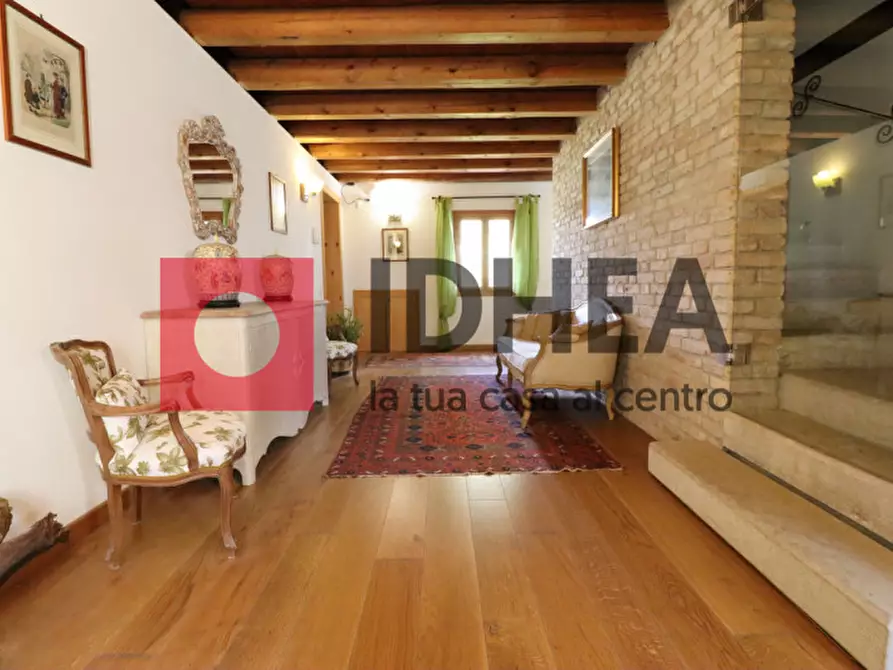 Immagine 57 di Palazzo in vendita  in Via sile a Spresiano