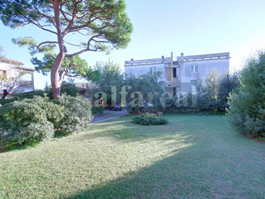 Immagine 15 di Palazzo in vendita  in Via Roma a Castiglione Della Pescaia