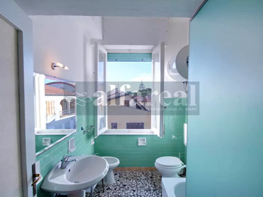 Immagine 32 di Palazzo in vendita  in Via Roma a Castiglione Della Pescaia