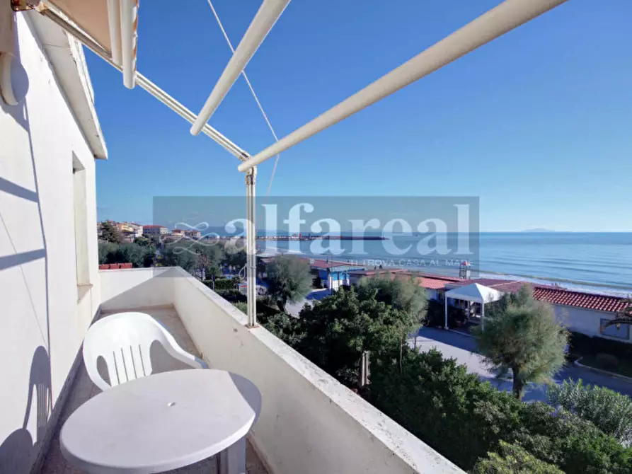 Immagine 37 di Palazzo in vendita  in Via Roma a Castiglione Della Pescaia