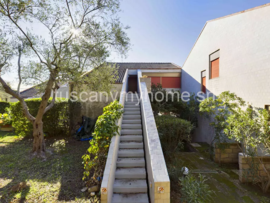 Immagine 9 di Appartamento in vendita  in Viale Piemonte a Castiglione Della Pescaia