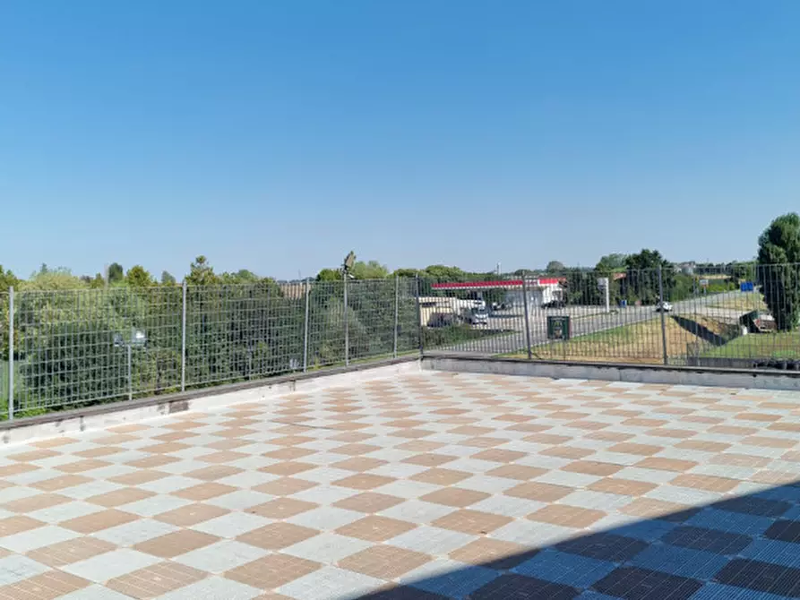 Immagine 4 di Negozio in vendita  in Via C. B Cavour n. 79 Este a Stanghella