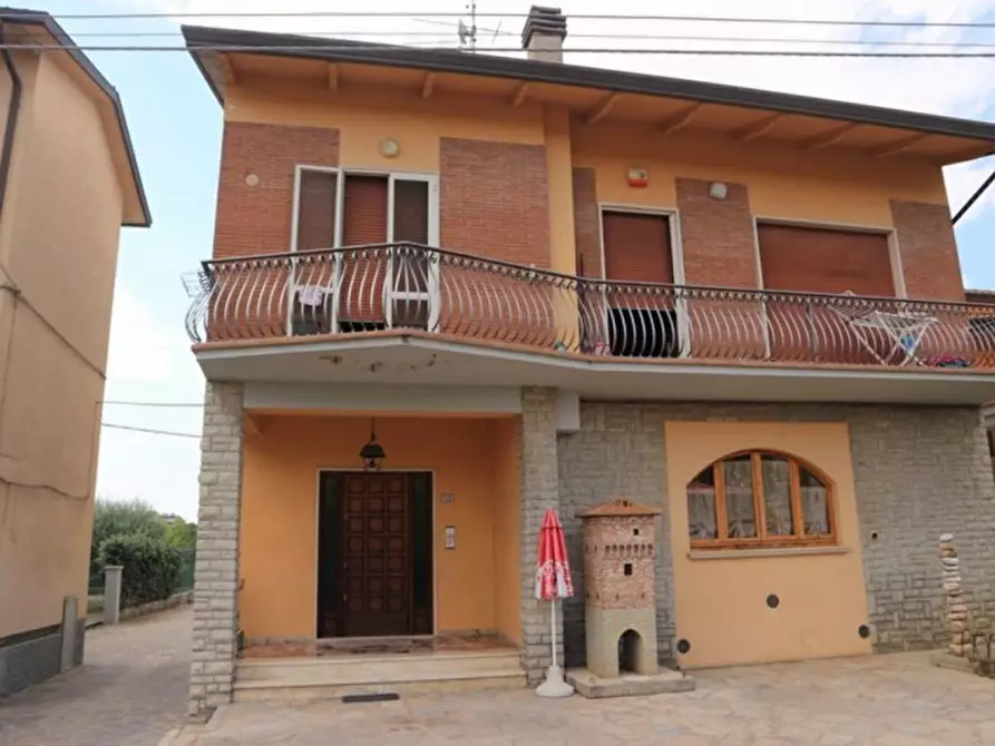 Immagine 1 di Casa indipendente in vendita  in Via Publio Virgilio Marone, N. 15 a Torgiano
