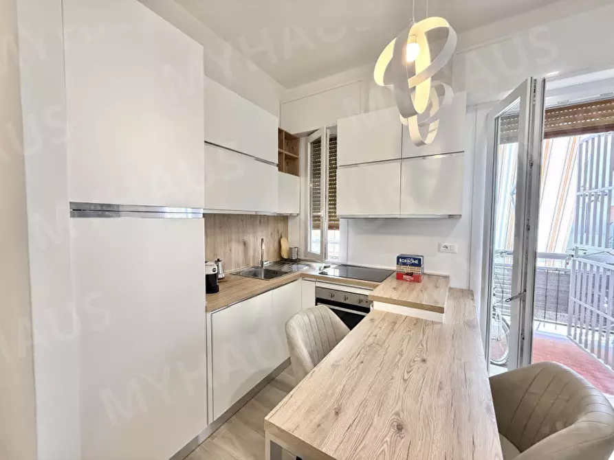 Immagine 2 di Appartamento in vendita  in Viale Andrea Mantegna, 23 a Cesenatico