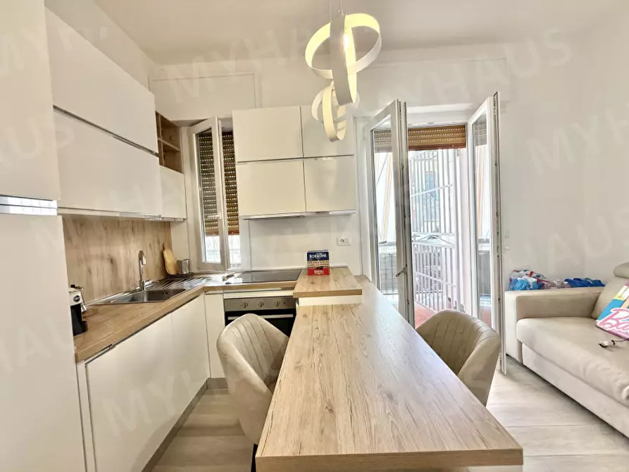 Immagine 2 di Appartamento in vendita  in Viale Andrea Mantegna, 23 a Cesenatico