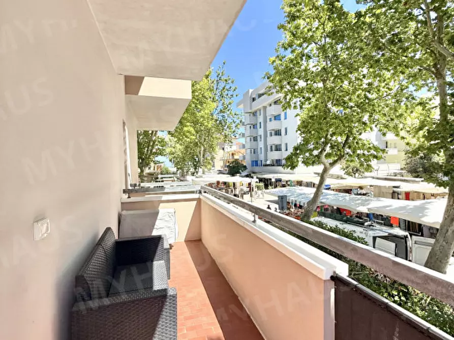 Immagine 12 di Appartamento in vendita  in Viale Andrea Mantegna, 23 a Cesenatico