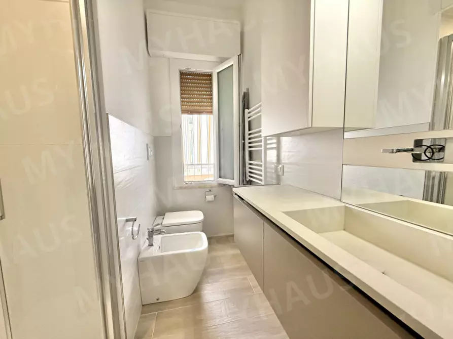 Immagine 20 di Appartamento in vendita  in Viale Andrea Mantegna, 23 a Cesenatico