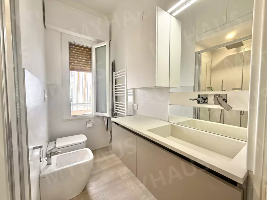 Immagine 21 di Appartamento in vendita  in Viale Andrea Mantegna, 23 a Cesenatico