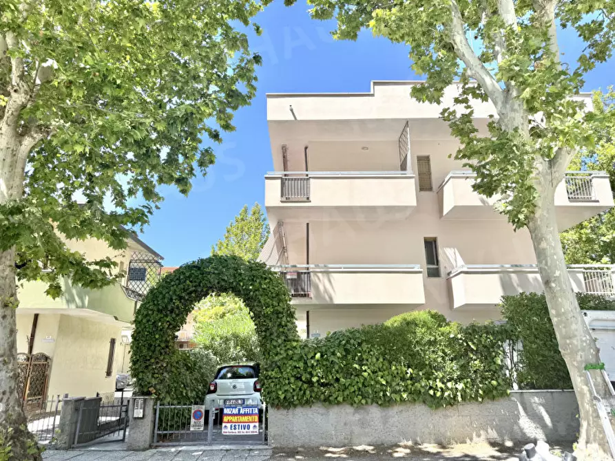 Immagine 31 di Appartamento in vendita  in Viale Andrea Mantegna, 23 a Cesenatico