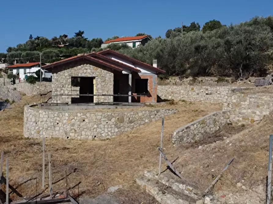 Immagine 2 di Villa in vendita  in via silvio pellico a Bordighera