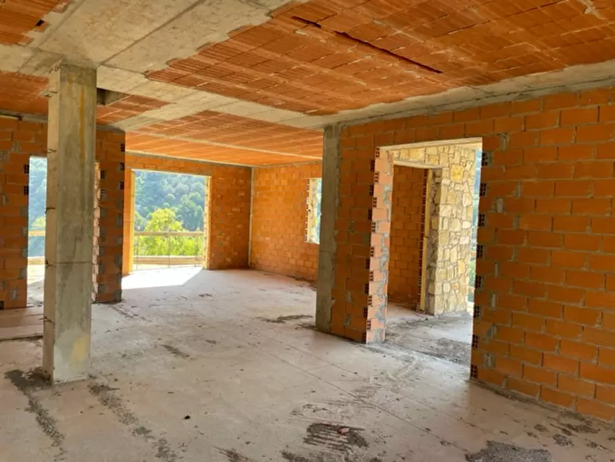 Immagine 13 di Villa in vendita  in via silvio pellico a Bordighera