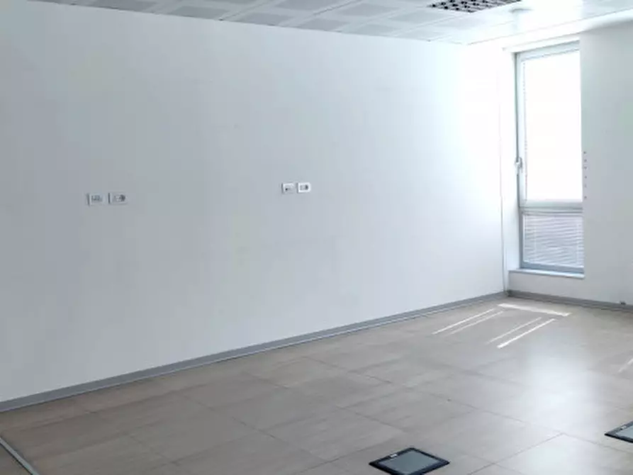 Immagine 3 di Ufficio in affitto  in VIA VECCHIA FERRIERA, VICENZA a Vicenza