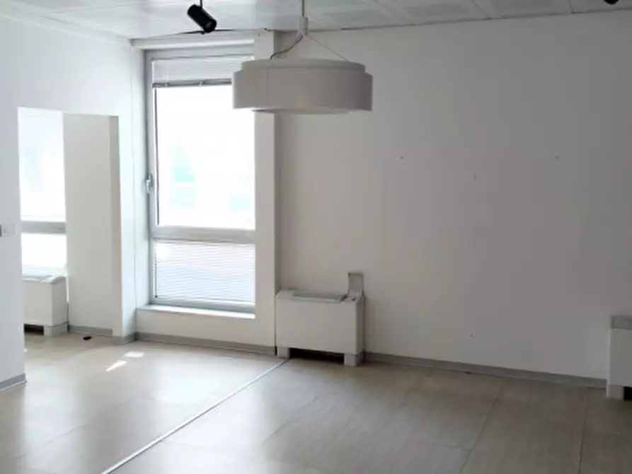 Immagine 7 di Ufficio in affitto  in VIA VECCHIA FERRIERA, VICENZA a Vicenza