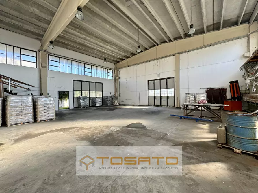 Immagine 3 di Capannone industriale in vendita  a Sona