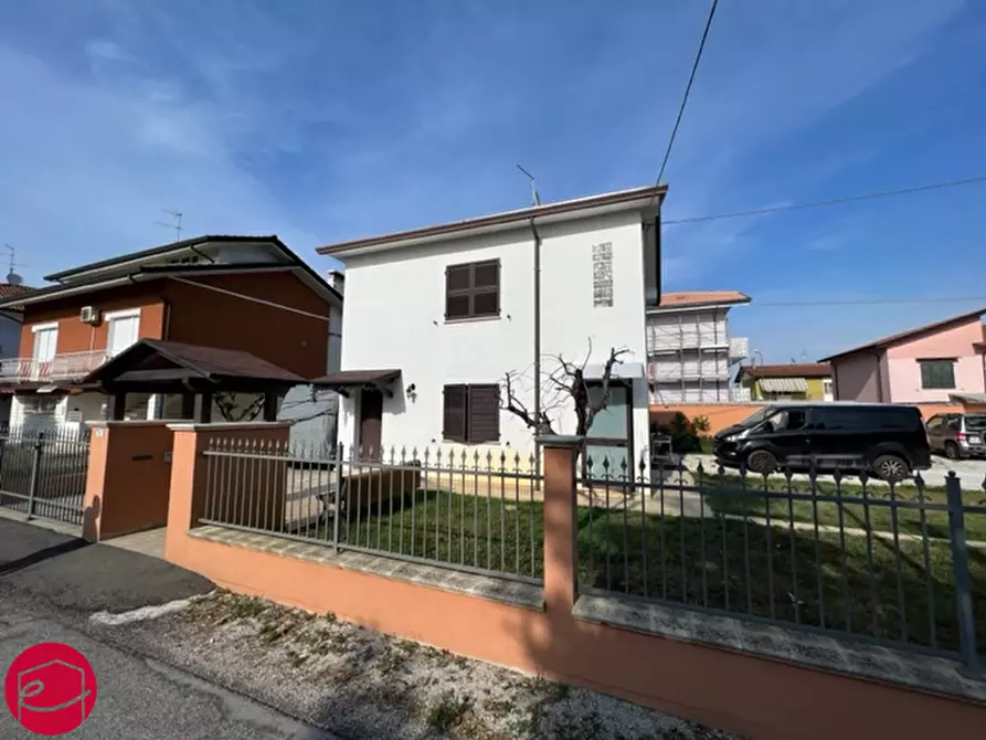 Immagine 2 di Casa indipendente in vendita  a Gatteo